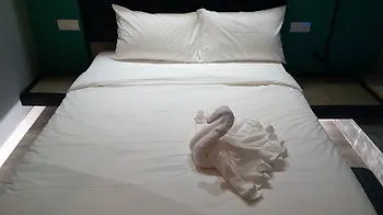 Tube Hotel Malacca 2*,